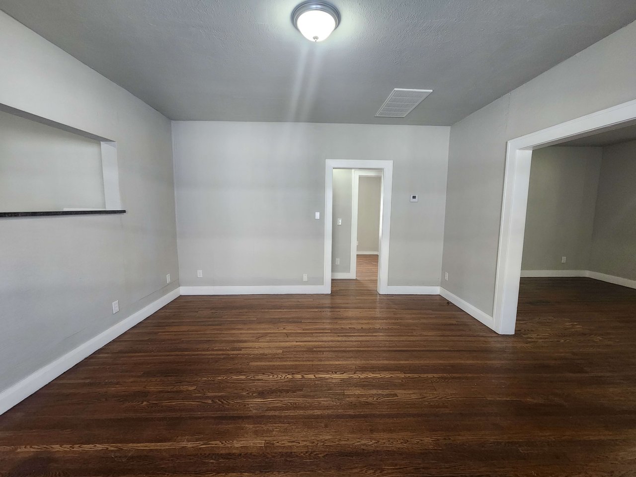 1017 N. Broadway Ave