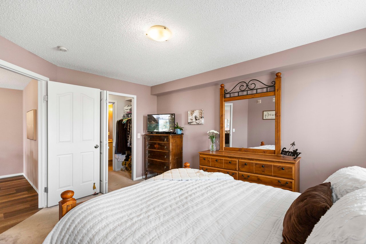 401, 5500 Somervale Court SW Unit: 401