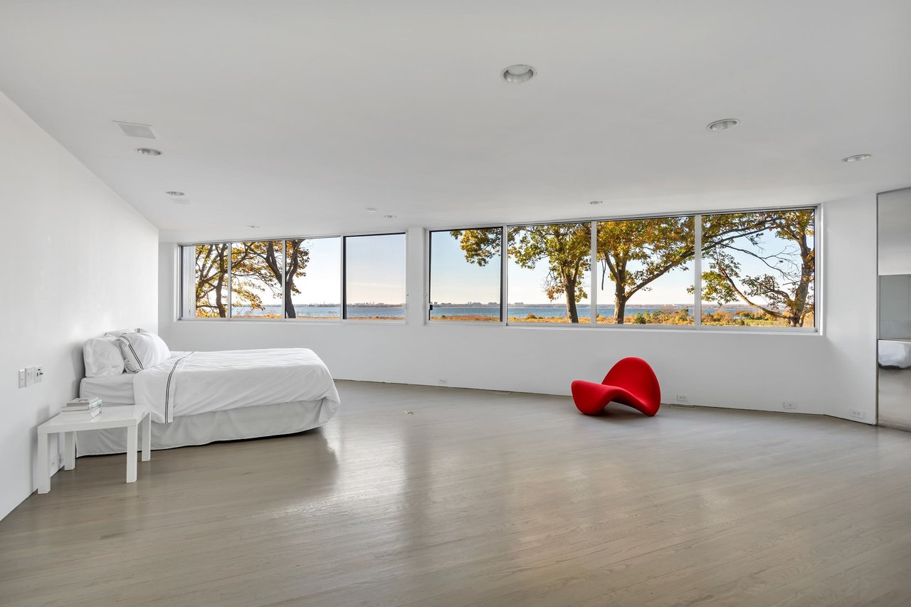 Artist and Studio 54 Scion Jennifer Rubell Sells Long Island Home for $3.6M