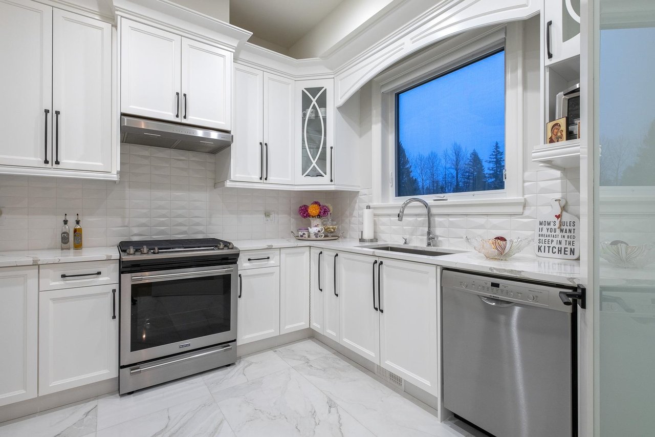 29622 Dewdney Trunk Rd