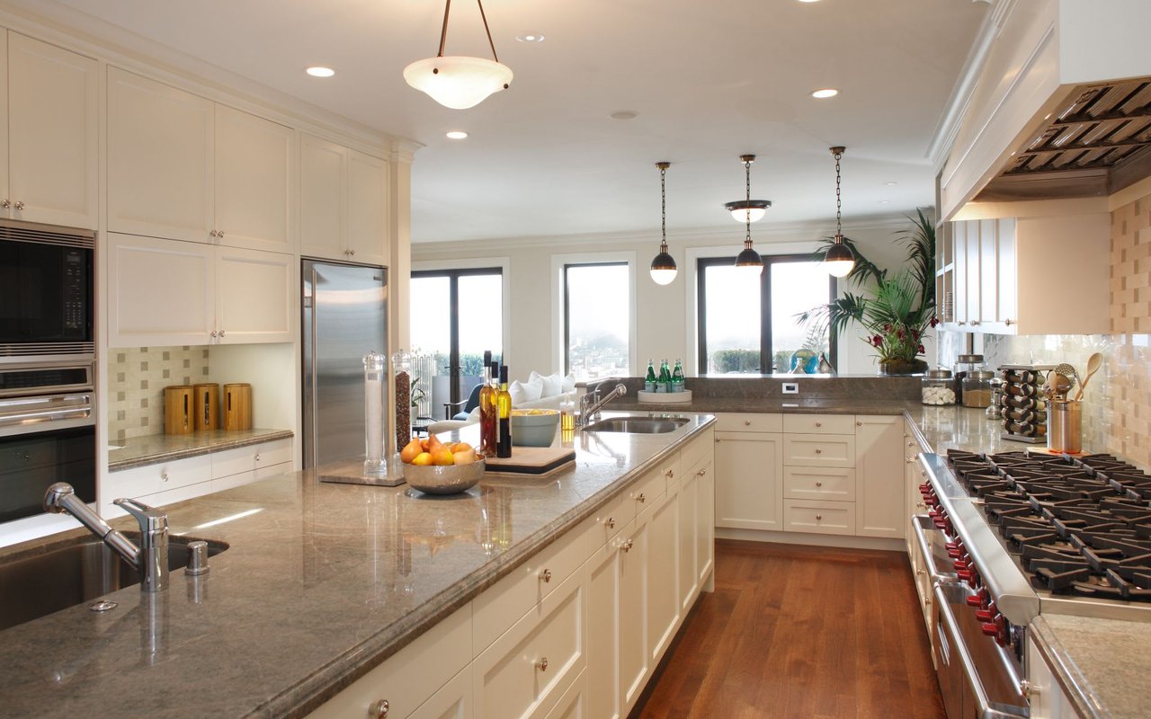 Magnificent New Home in Pacific Heights