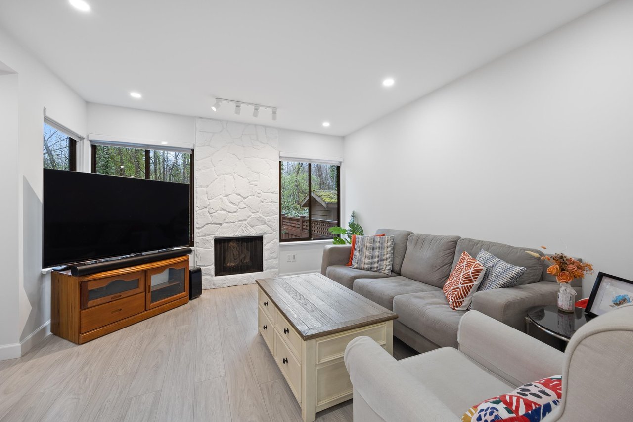 4681 Fernglen Pl