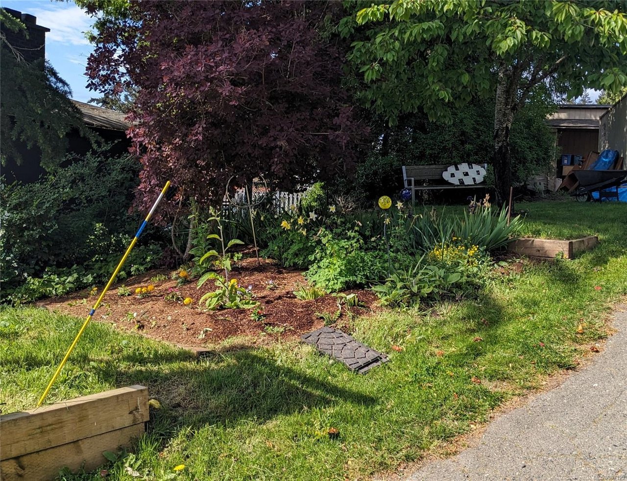 1335 Justine Pl, Langford