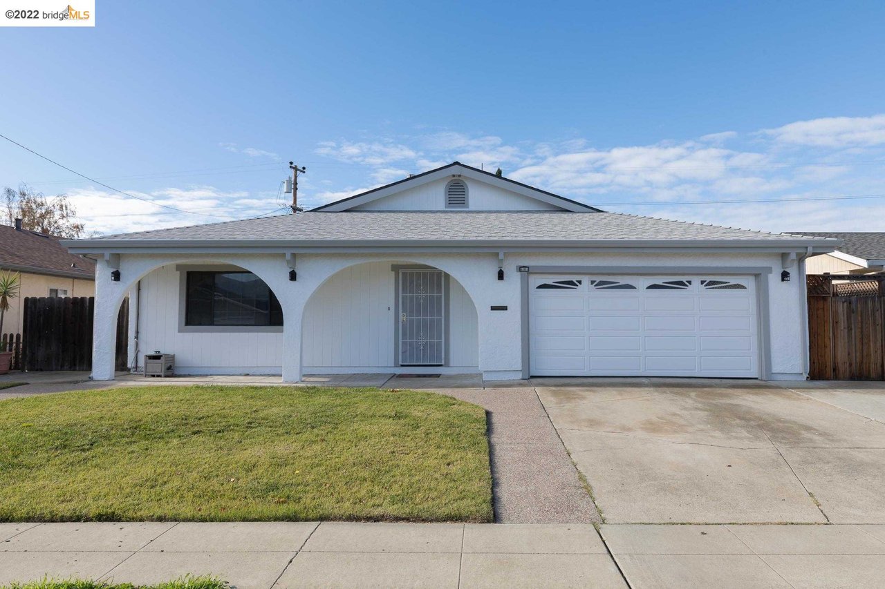 42861 Lemonwood Street