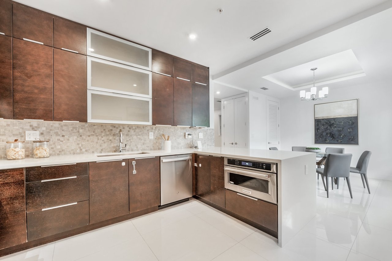 2949 Coconut Avenue # 4