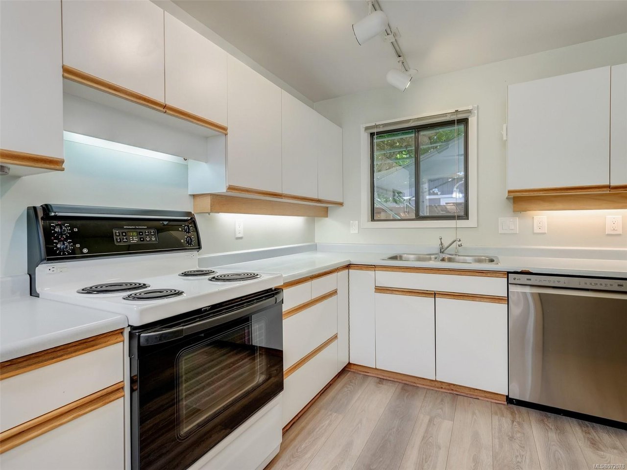 2607 Lancelot Pl