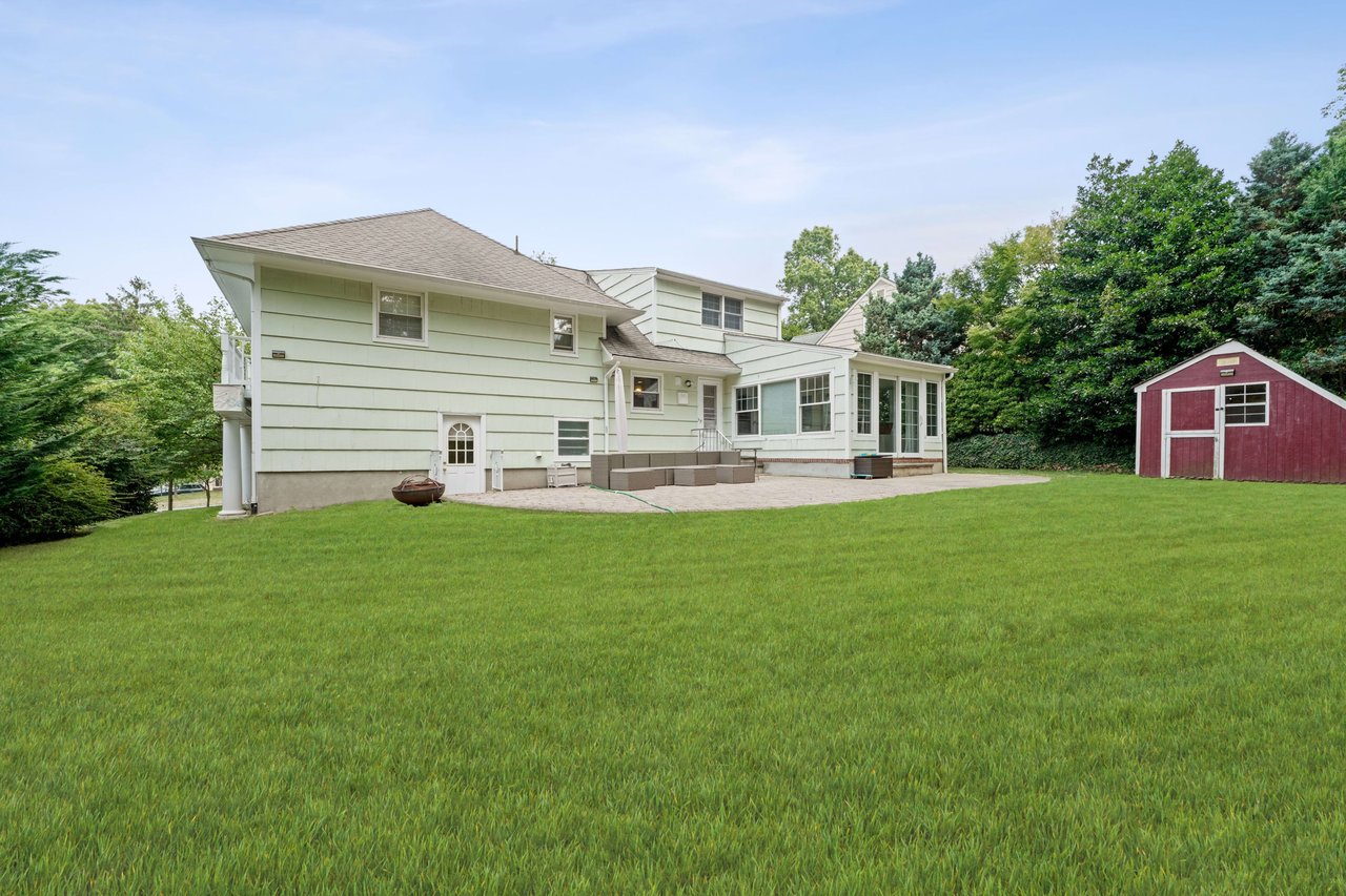 30 Silver Spring Rd