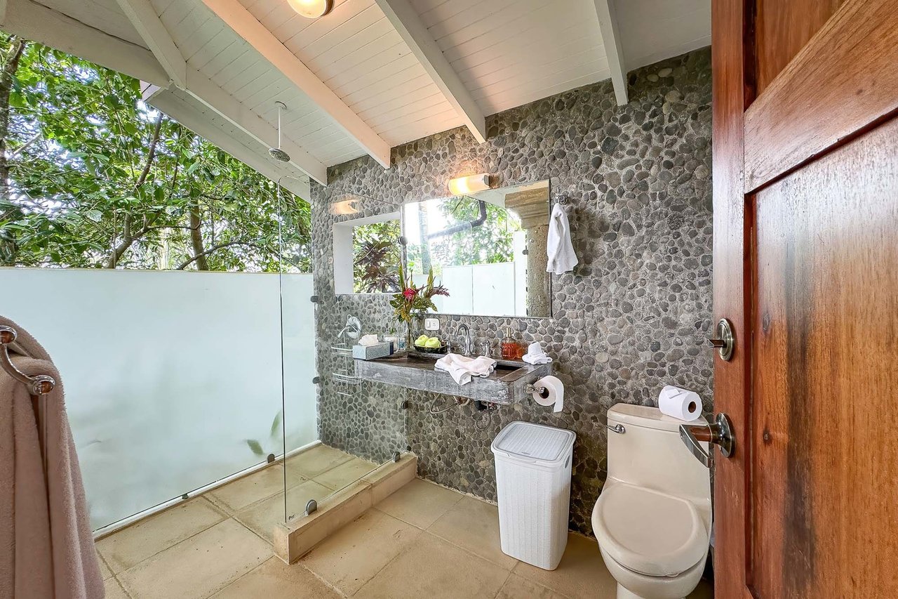 Income Opportunity Luxury Home, Manuel Antonio, Puntarenas
