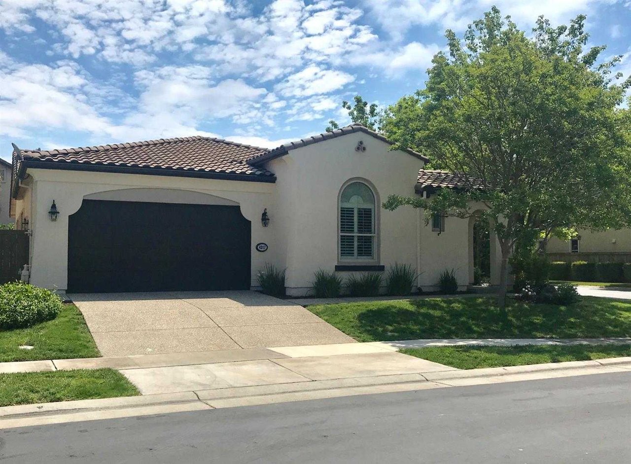 4317 Magnifica Lane