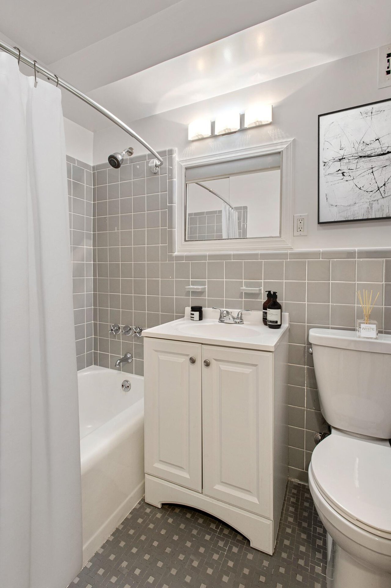 310 East 70th Street, Apt 3-L