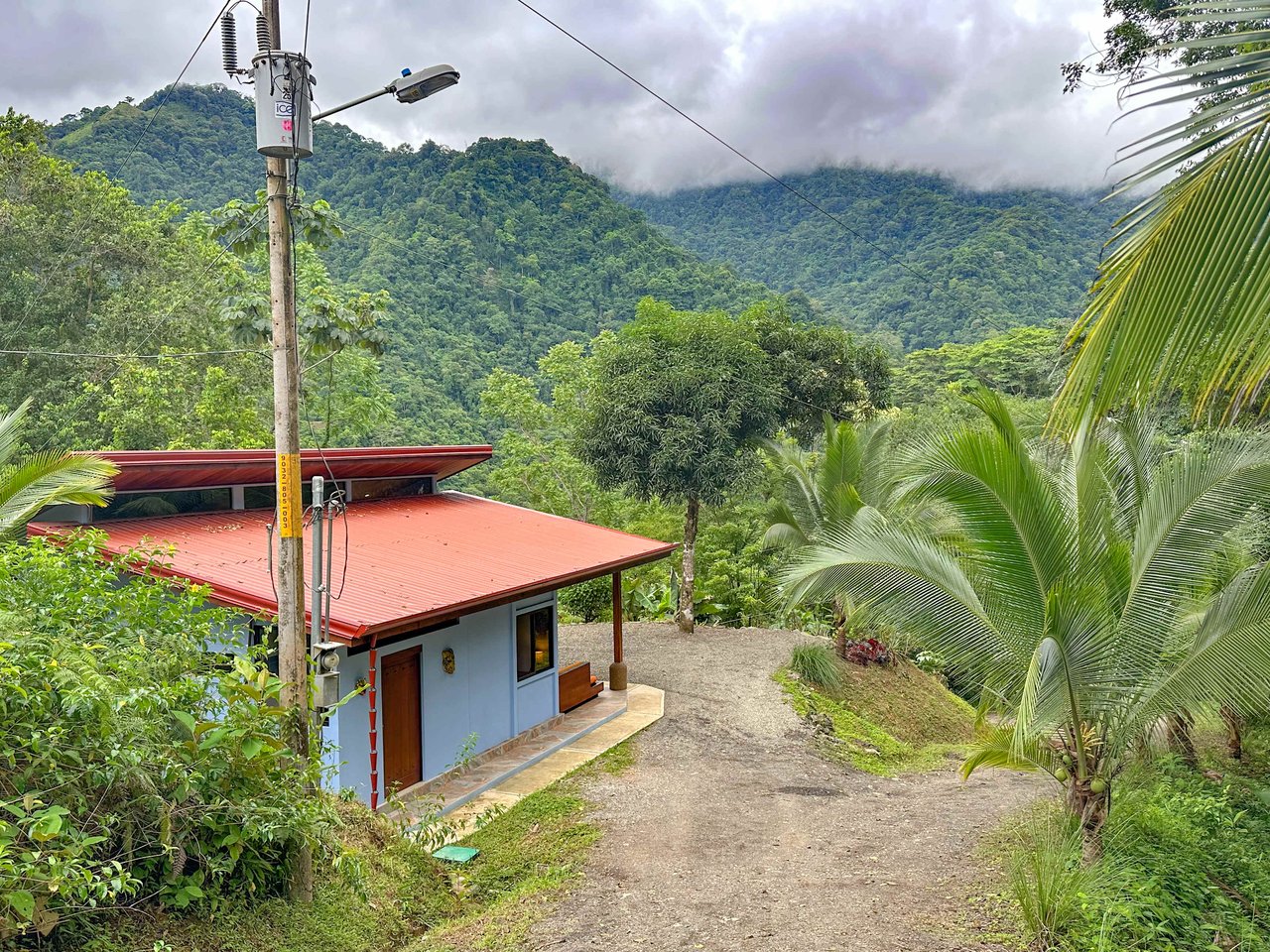 Multi-Home Luxury Estate, With Jungle, Mountain And Ocean Views, Private Waterfalls And Orchards On 71 Acres In Gated Community!