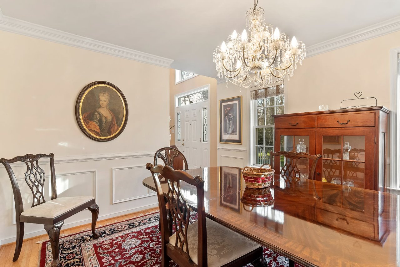 3531 Sherwood Bluff Way