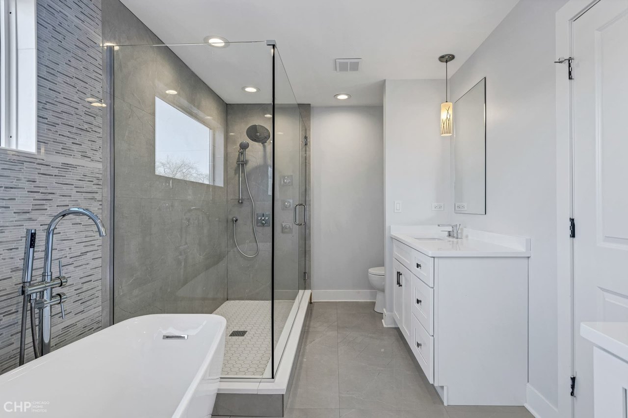 4424 N. Christiana