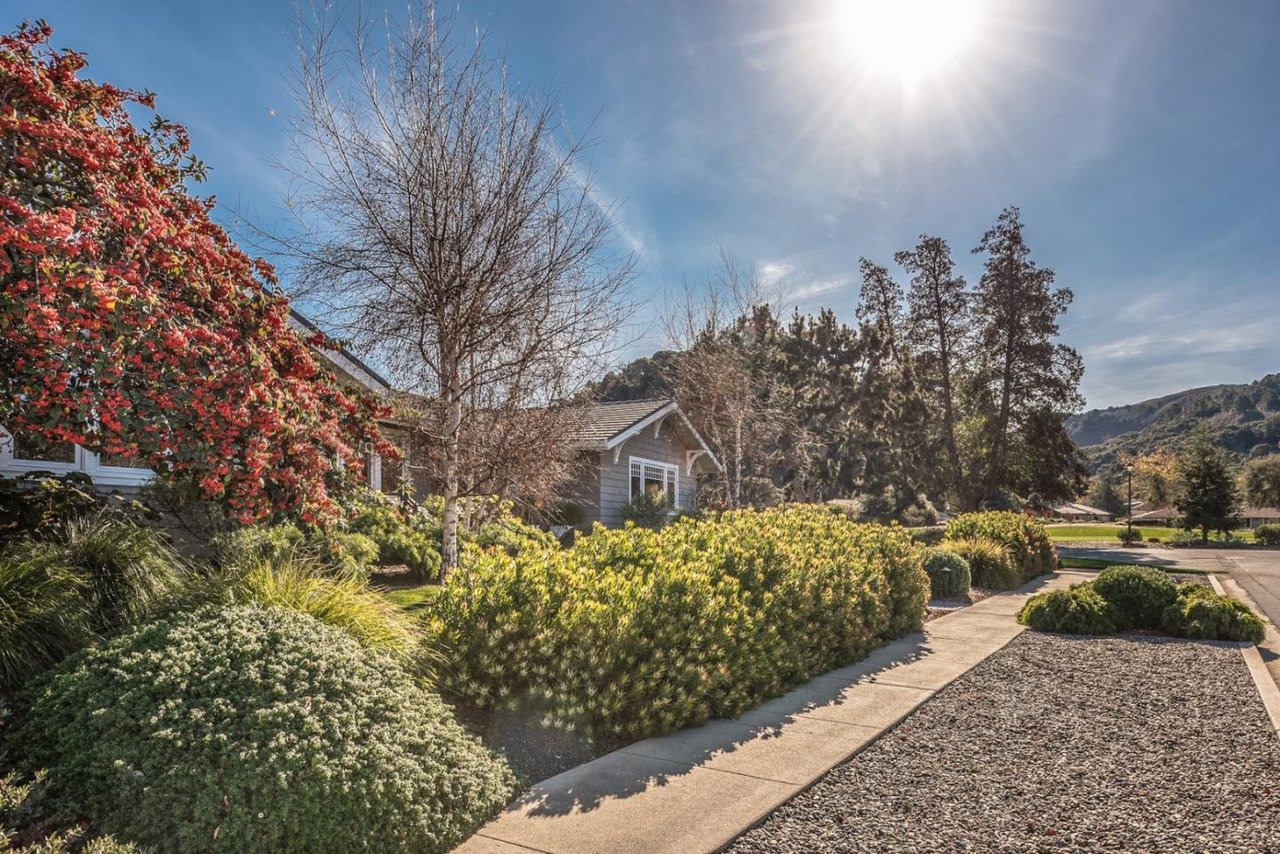7044 Valley Greens Cir