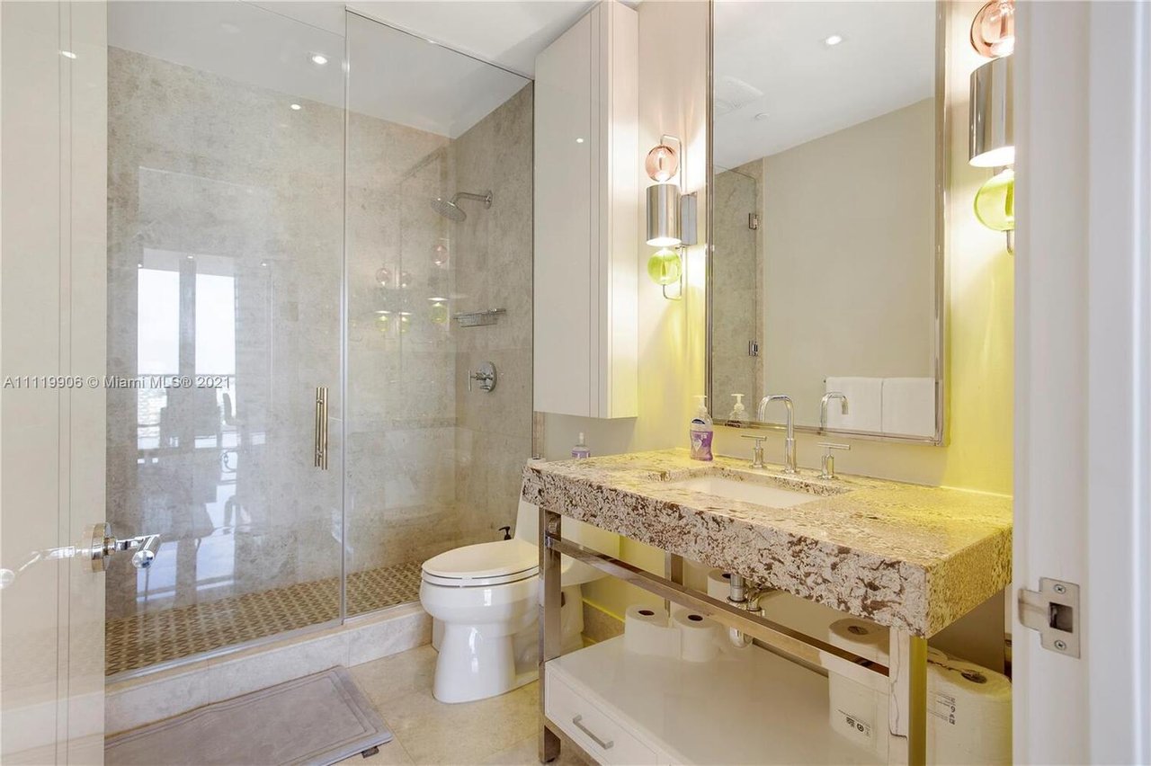 9705 Collins Ave, #1403N
