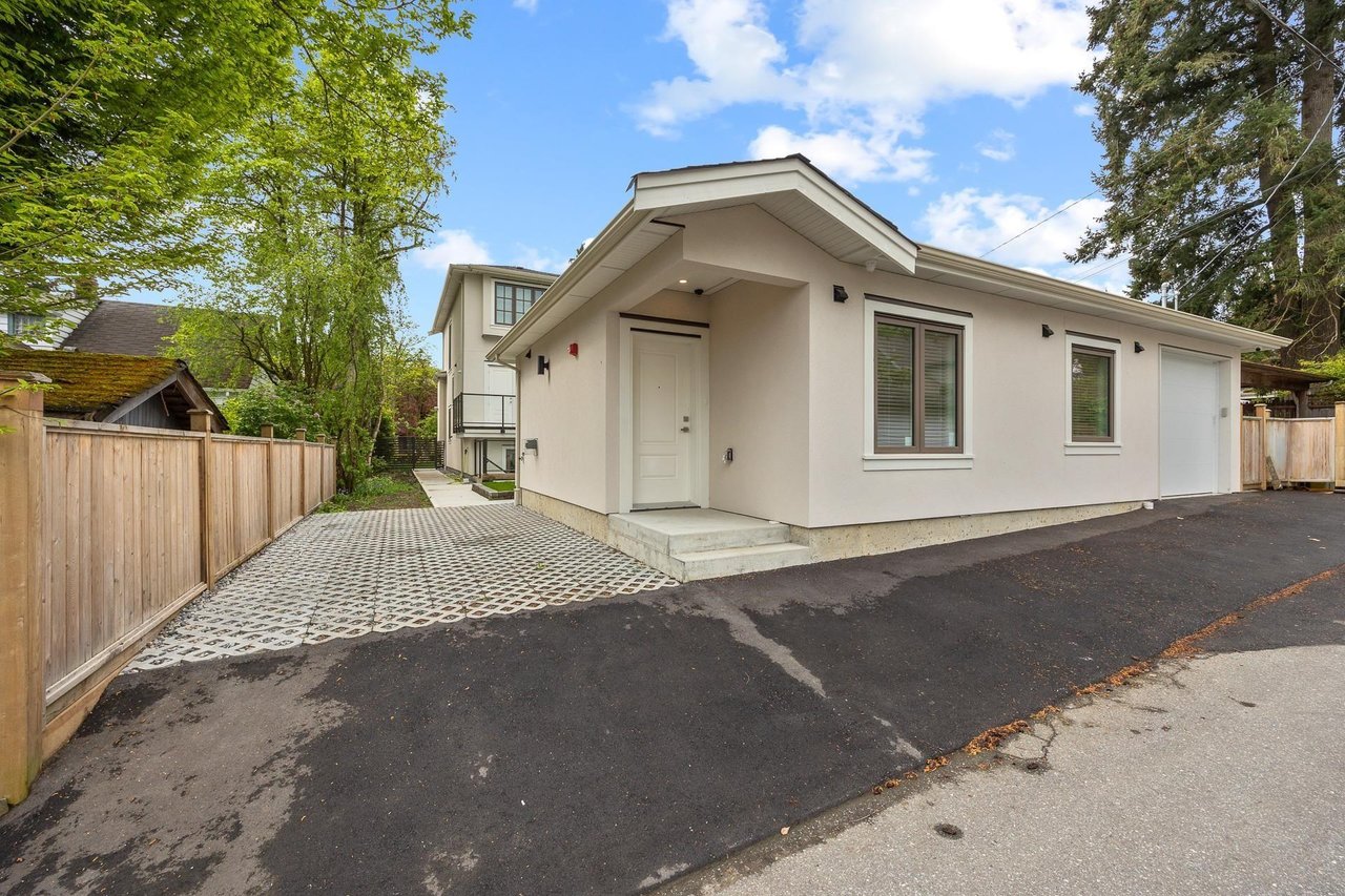 3227 W 35th Ave