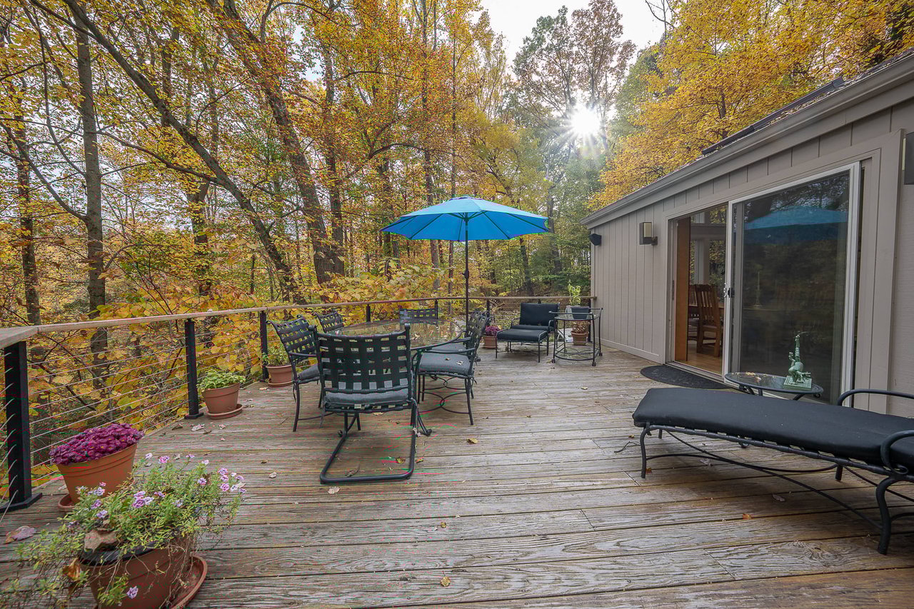 334 Malin Rd