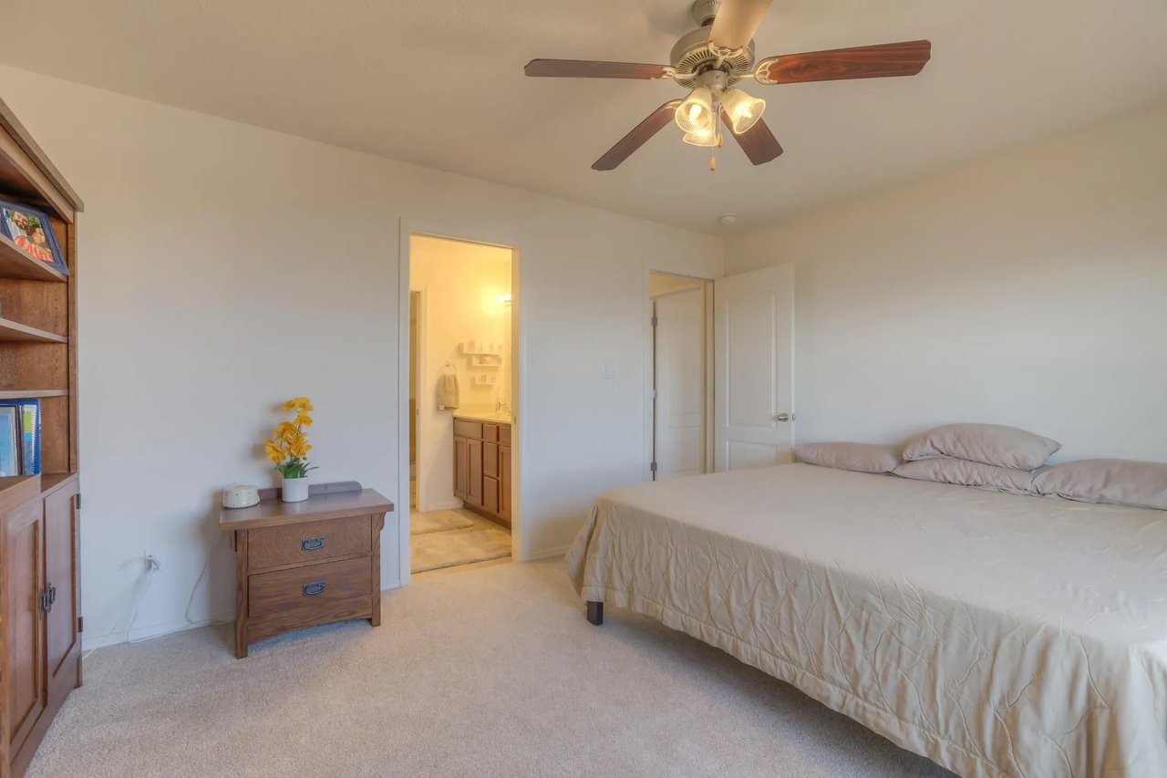 5008 Sala De Tomas Dr NW