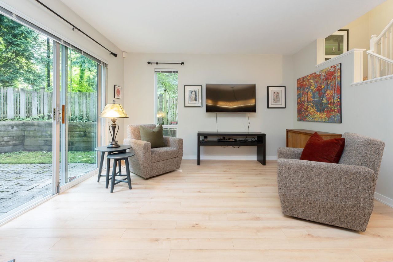 39-8701 16th Ave