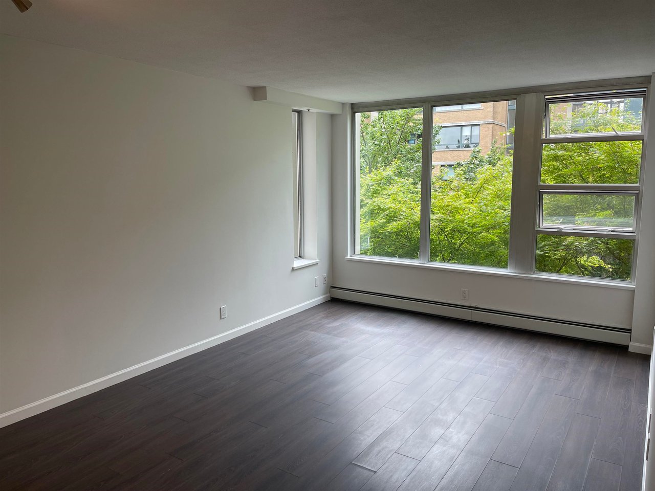 303-1228 Marinaside Crescent, Vancouver