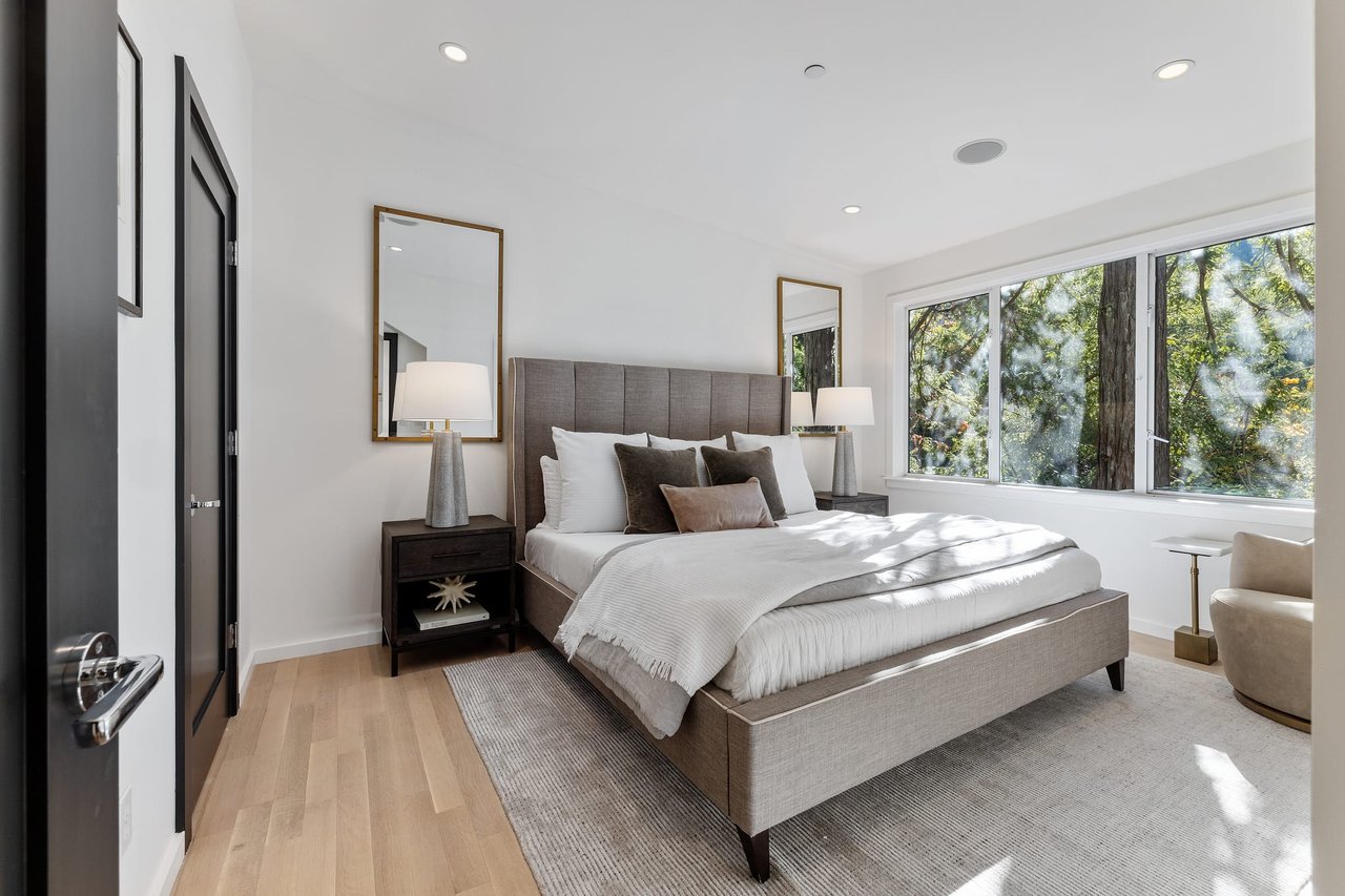 346 Madrone Ave, Larkspur, CA  94939