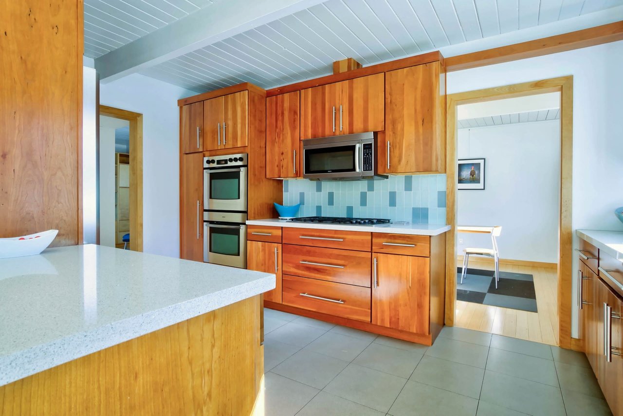 5025 OCEAN VIEW
