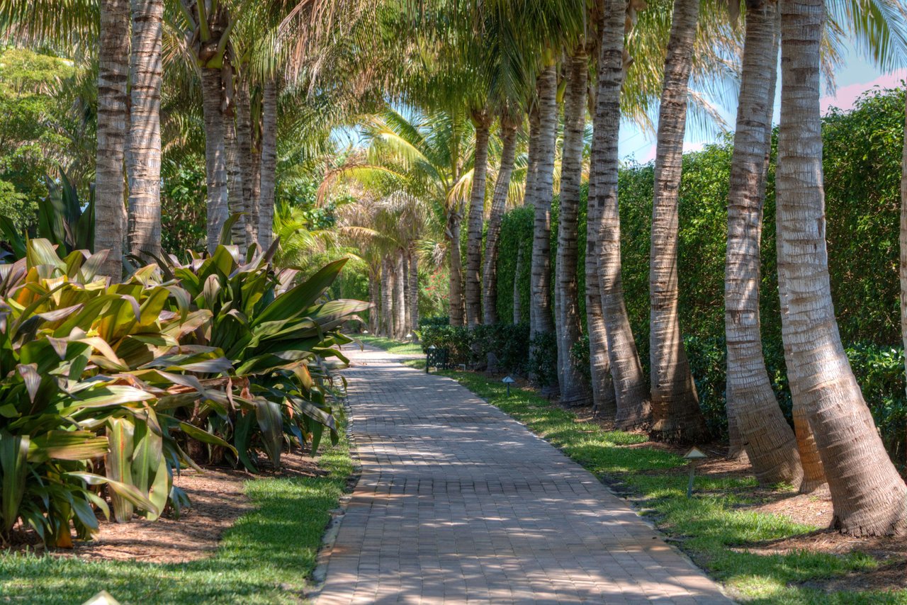 Unlocking the Ultimate Beachfront Lifestyle: The Benefits of the Boca Grande Club