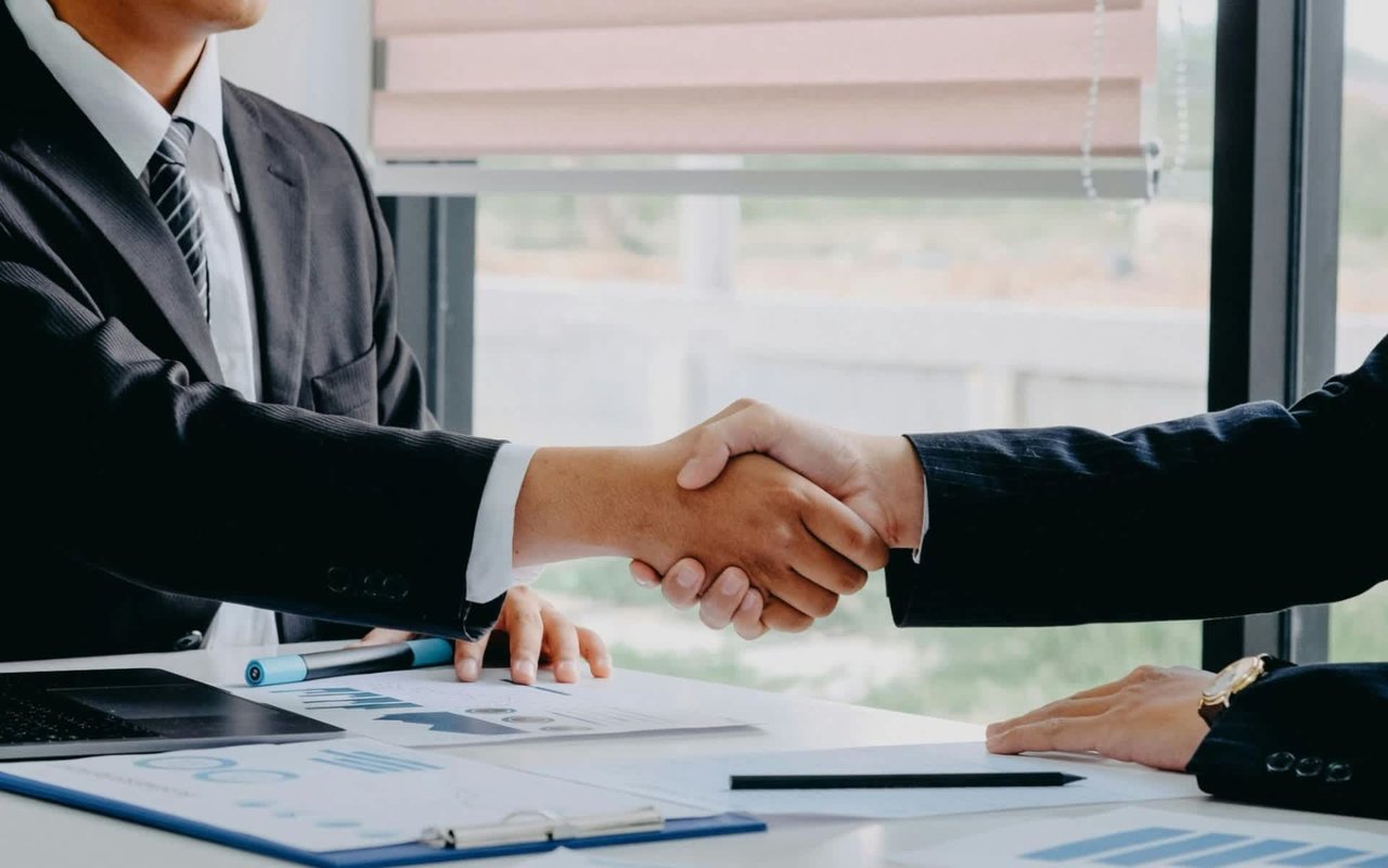 6 Real Estate Negotiation Strategies From An Expert