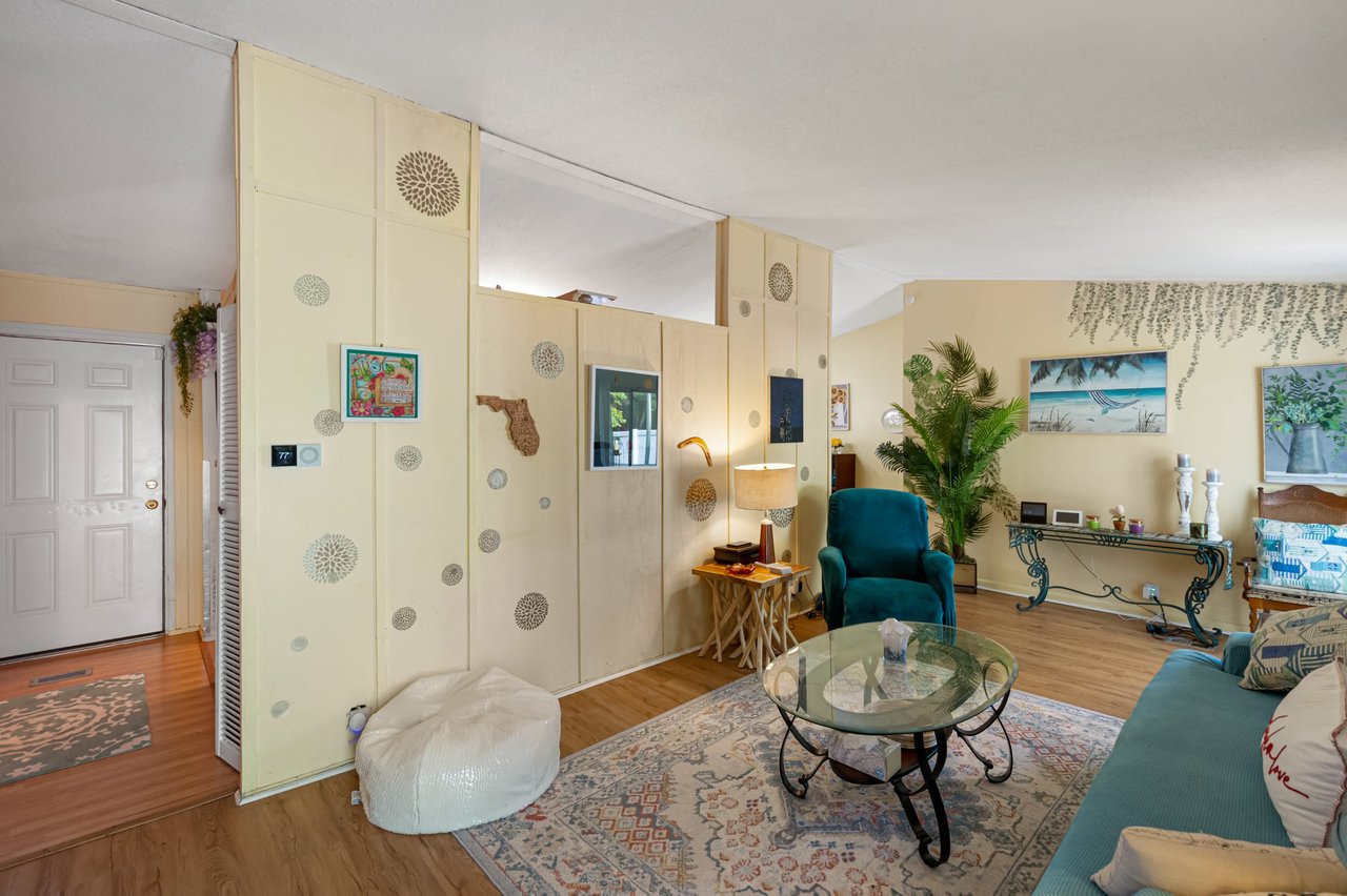 2536 MARTHA  LANE