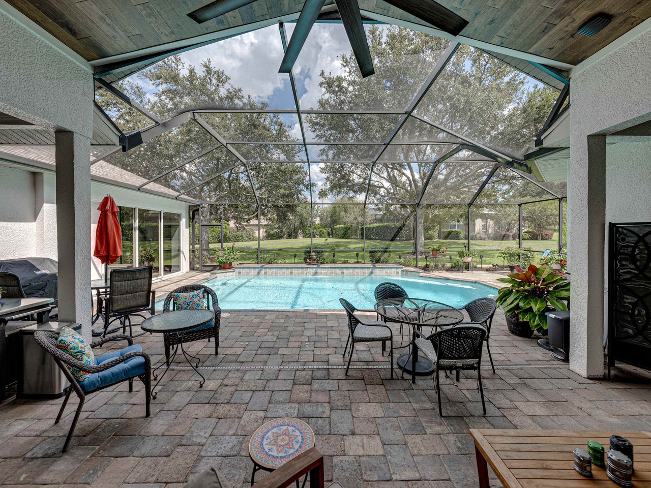 13228 THOROUGHBRED DR