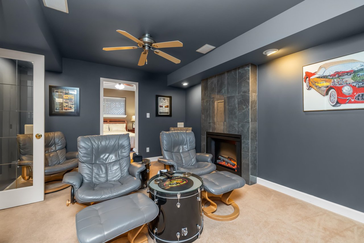 412 Balfour Dr