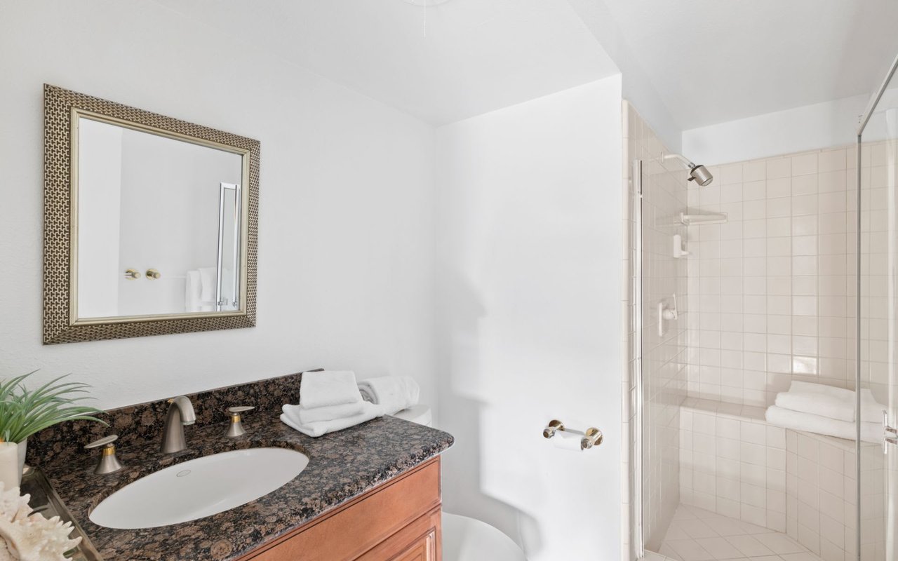 408 Vista Flora