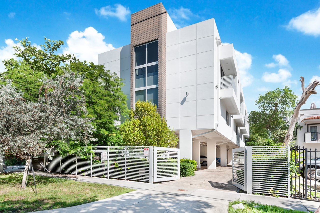 2949 Coconut Avenue # 4