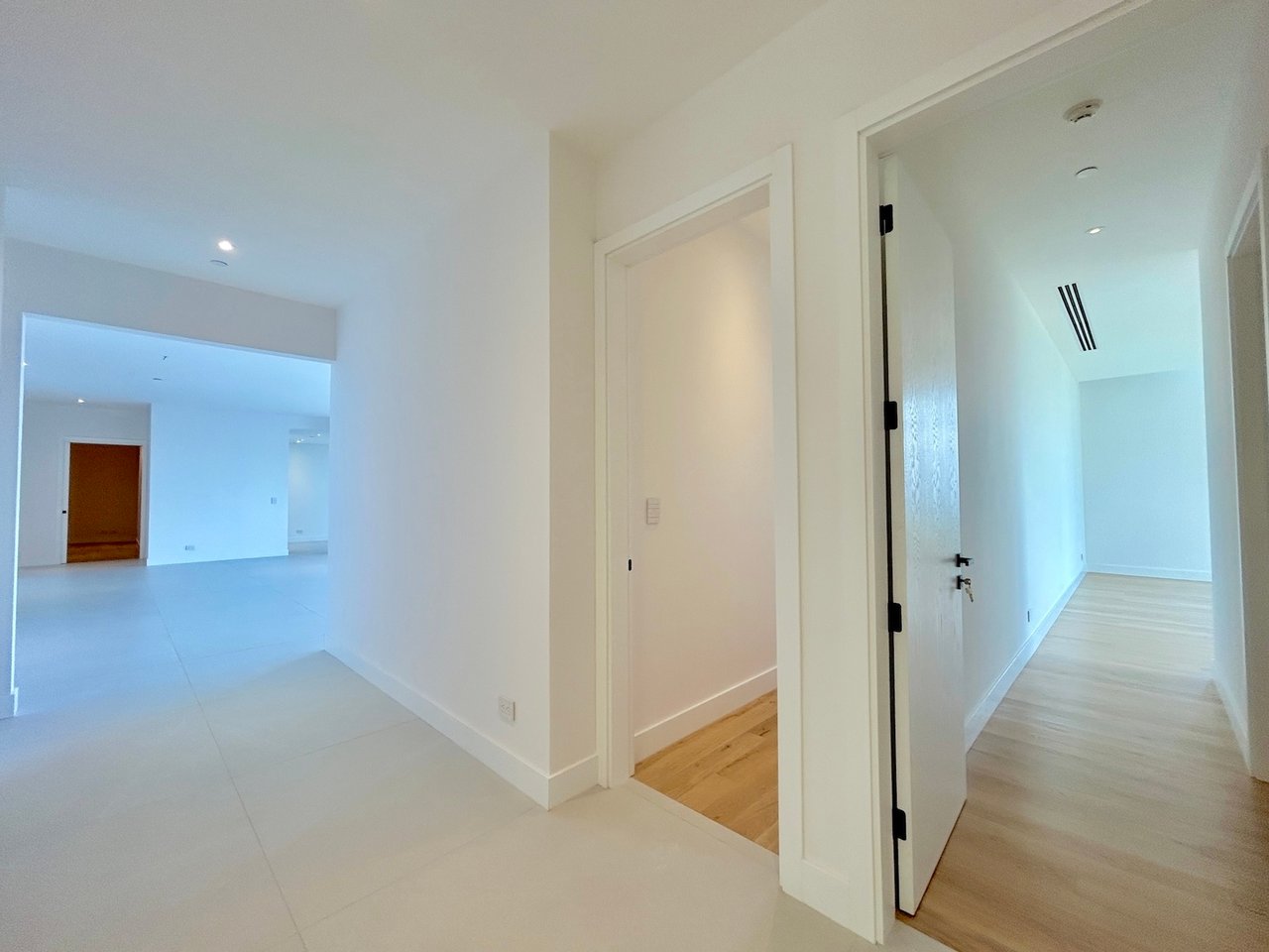 Modern Luxury Panoramic Penthouse, Santa Ana, San Jose