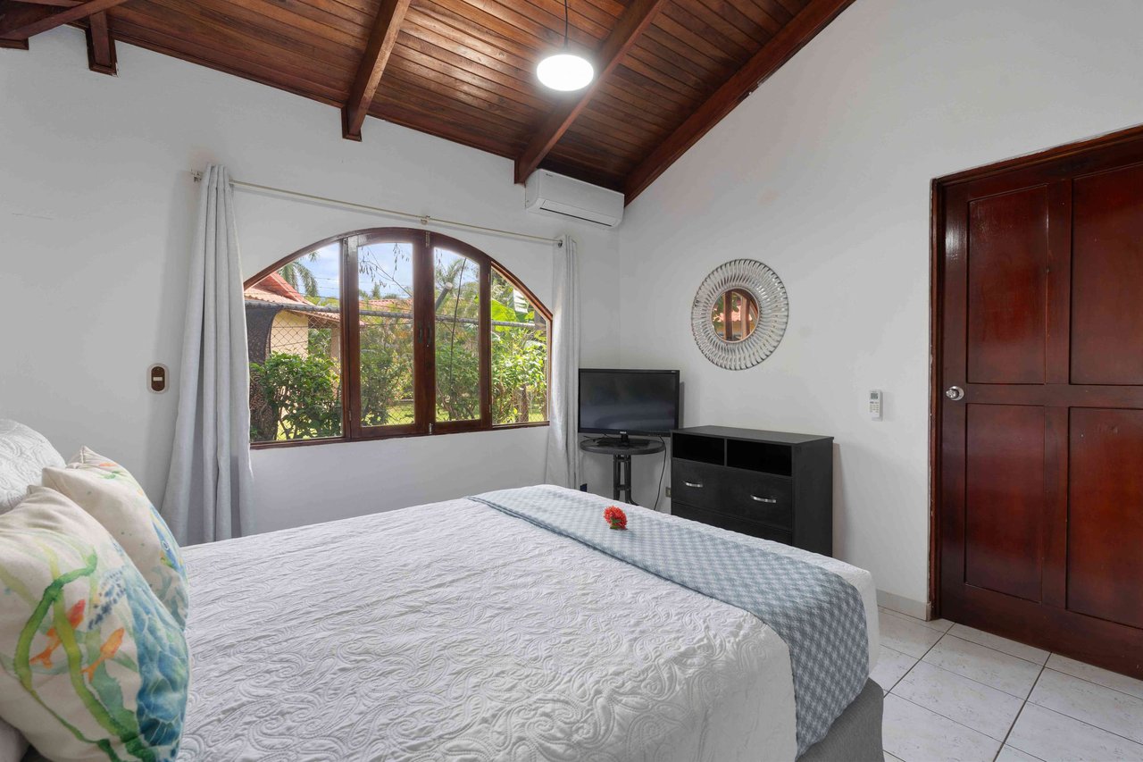 Casa de Cangrejo 401 AB, Villaggio II | Near the Coast Condominium For Sale in Playa Potrero