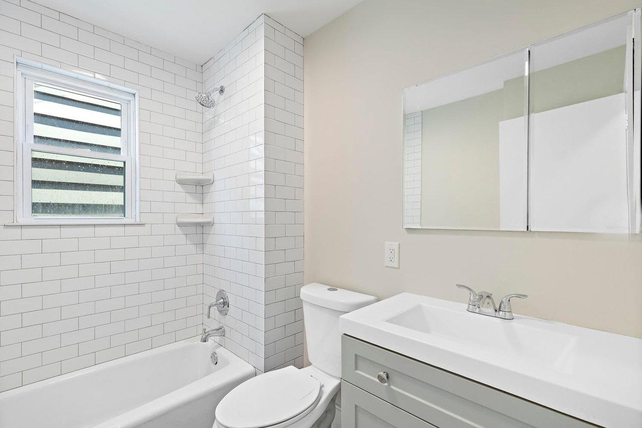75 Nelson Ave, #2