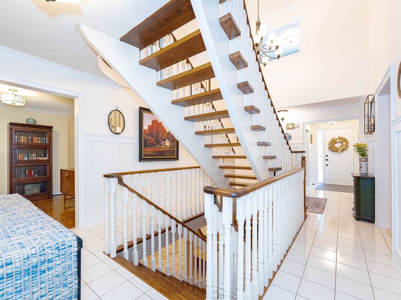 43 Summitcrest Drive