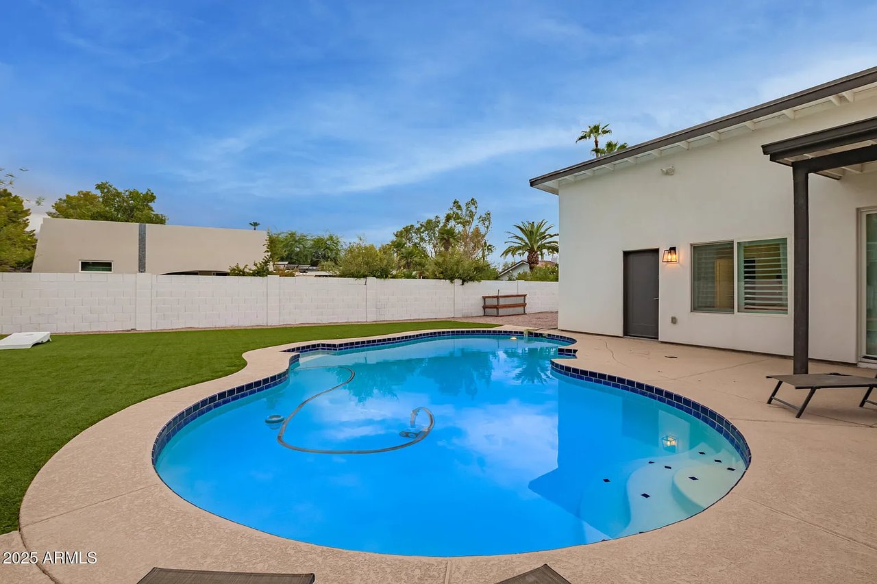 5839 E VOLTAIRE Avenue, Scottsdale
