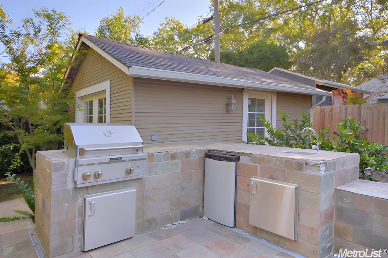 Another Happy Buyer in East Sac!