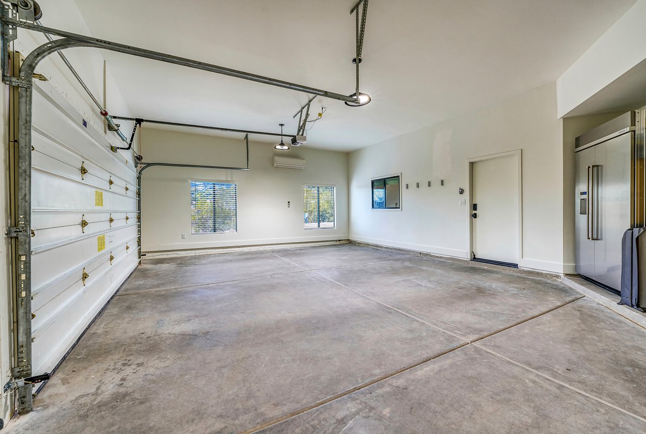 6535 N HILLSIDE Drive