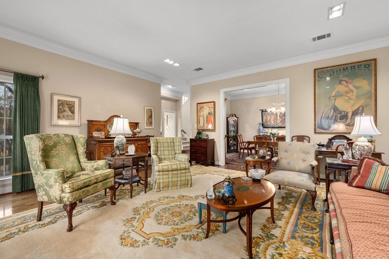 2716 Hillview Green Lane