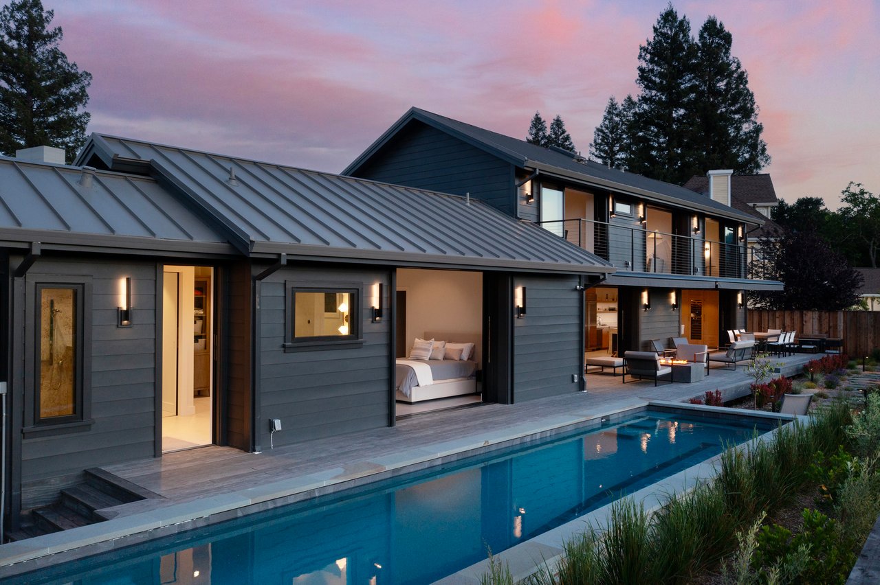 Contemporary Grove