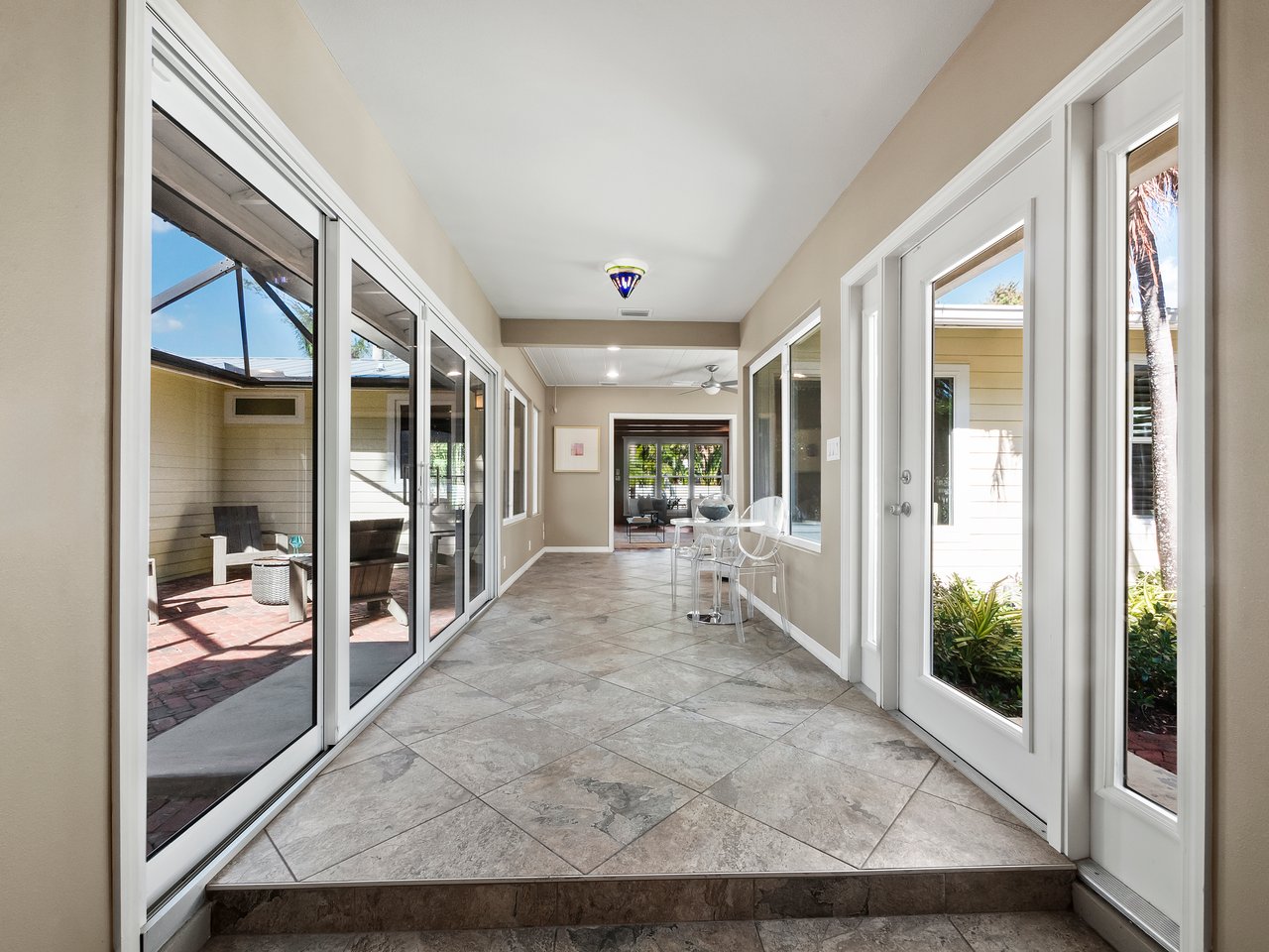 1930 ALTA VISTA ST