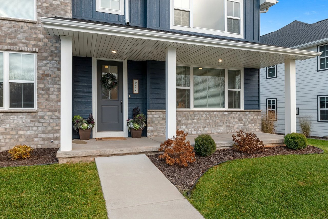 Ellis Hills - Howard Condo