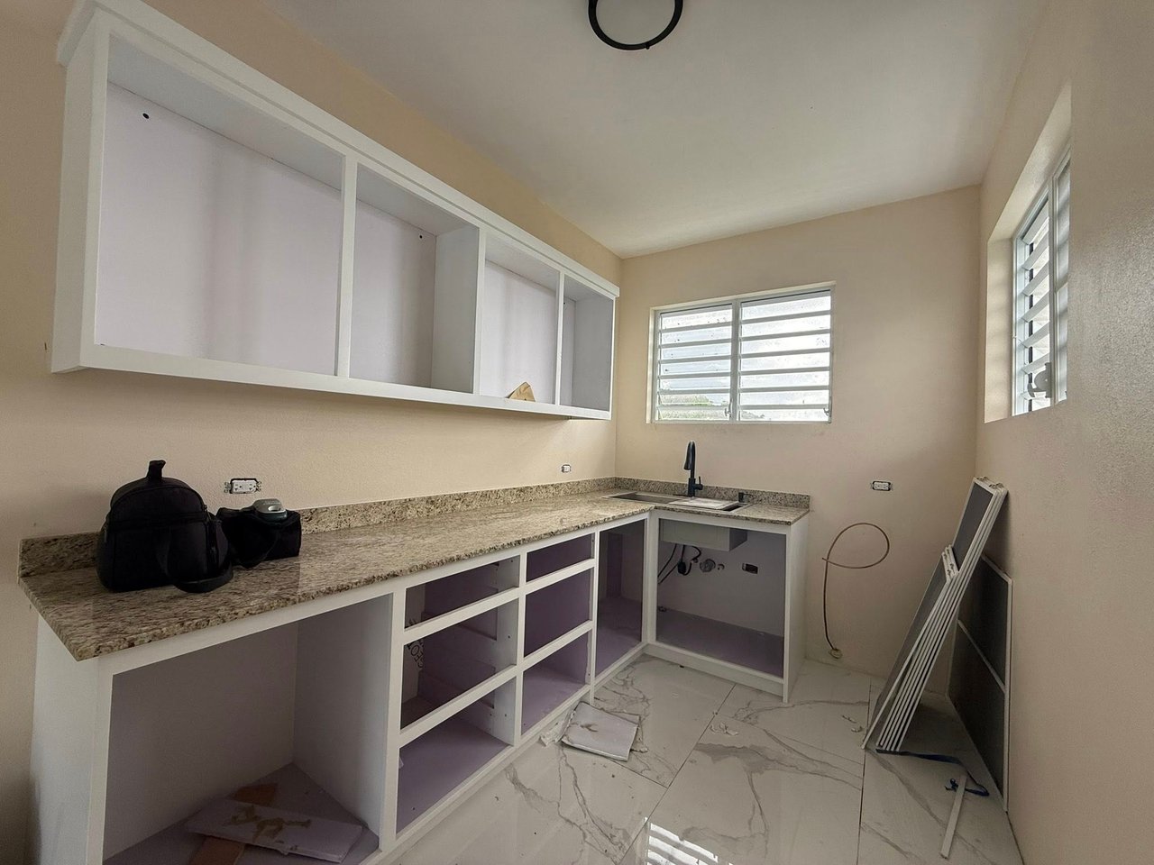 1133 Shannon Estate 1 Bedroom Apartments