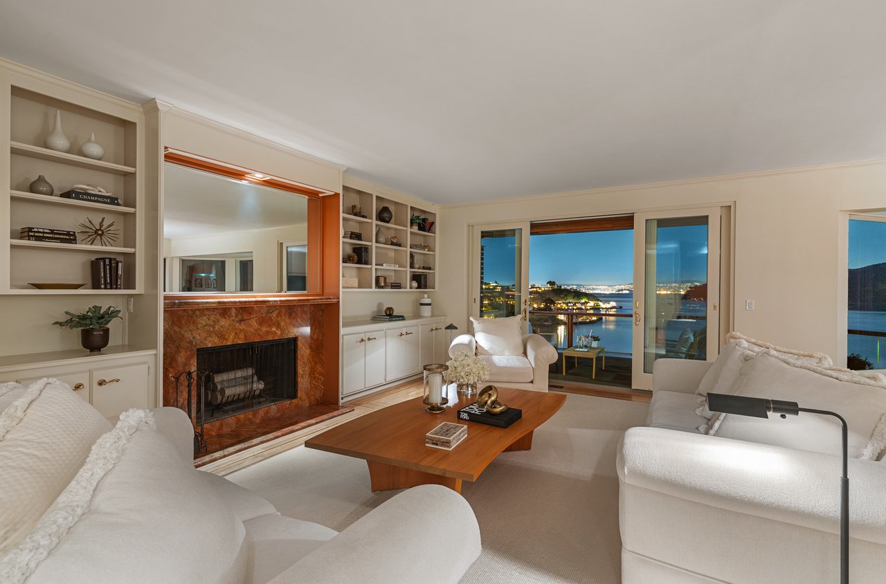 Picturesque Bay Views on Belvedere Island