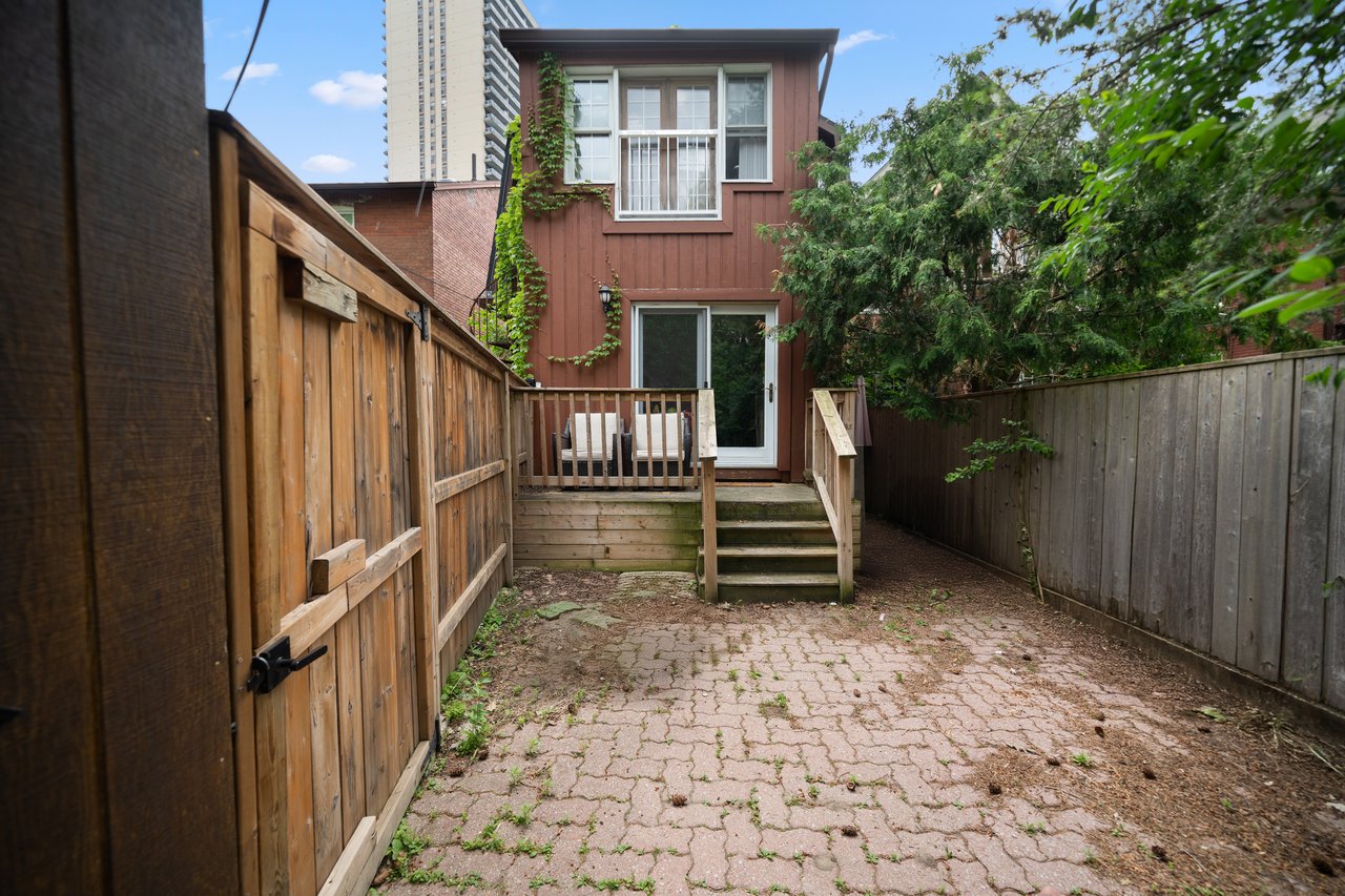 98 Roselawn Avenue