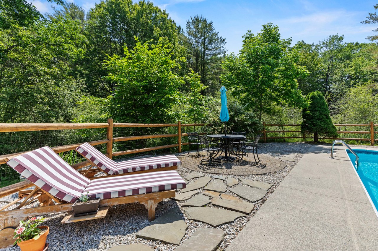 531 Ledge Road, Yarmouth