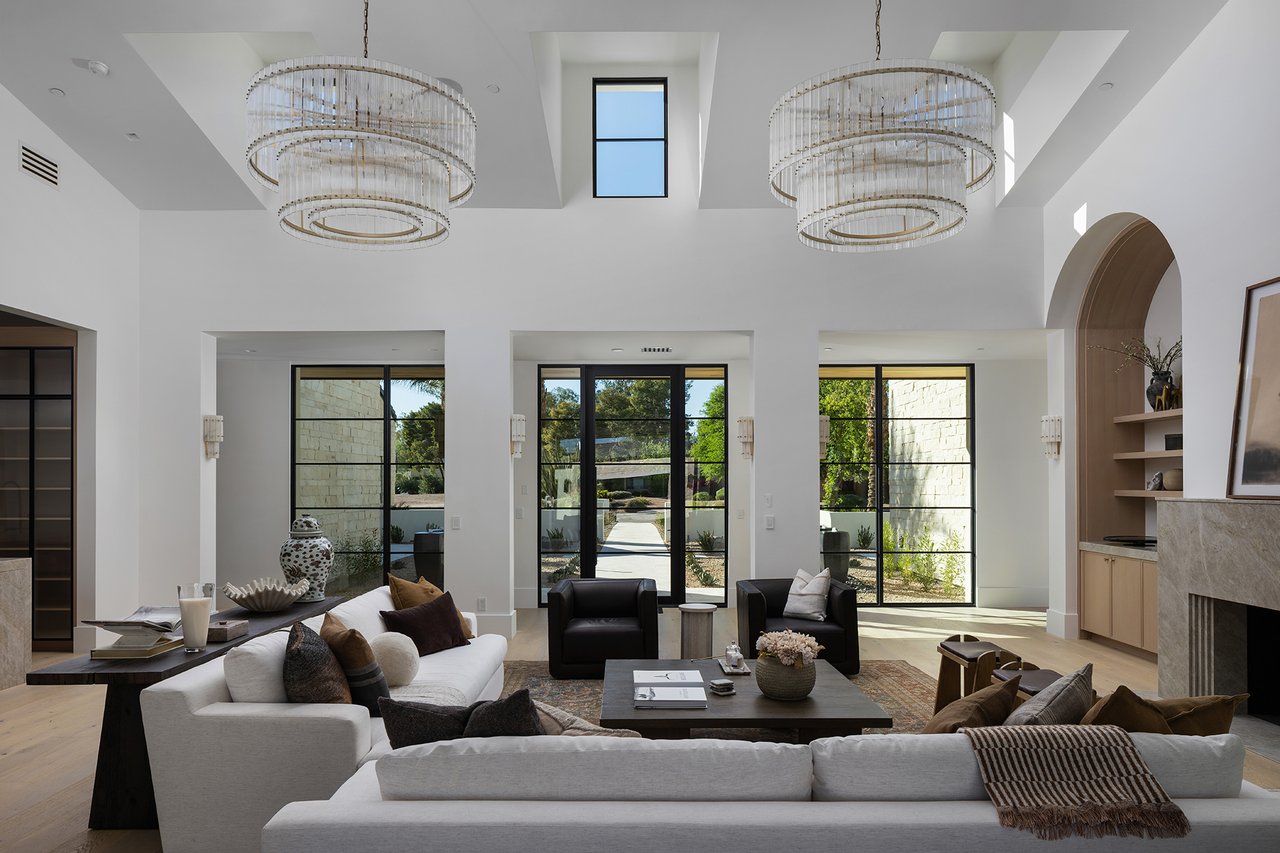 5717 E VIA LOS RANCHOS