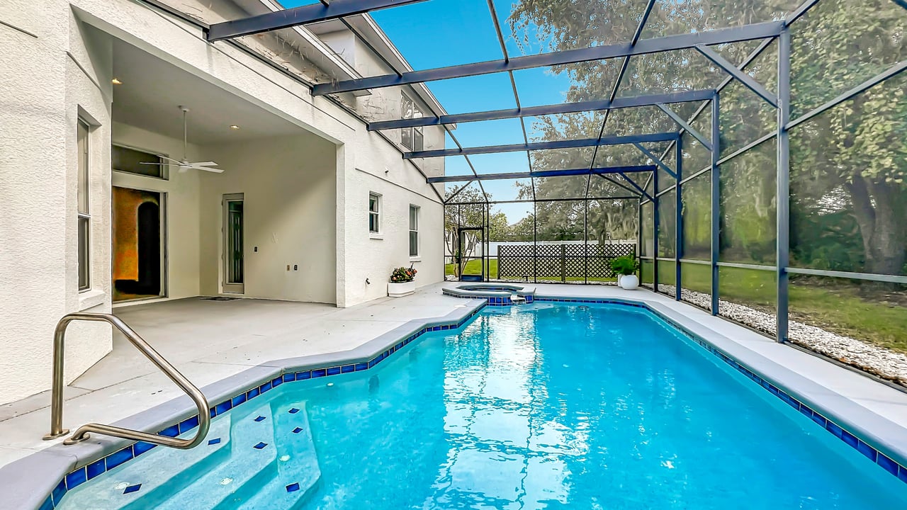 Orlando Vista Lakes 5-Bedroom 4-Bathroom Home and Lifestyle